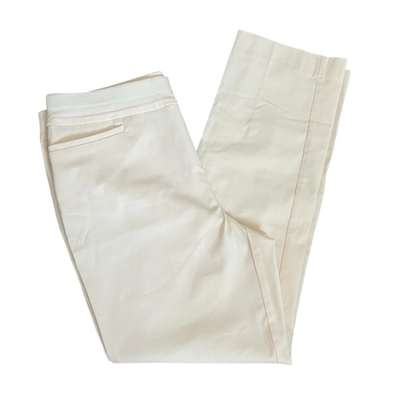 Chico's 360 Brigitte Slim Pull on Pants in English Crème C215 - Picture 7 of 10
